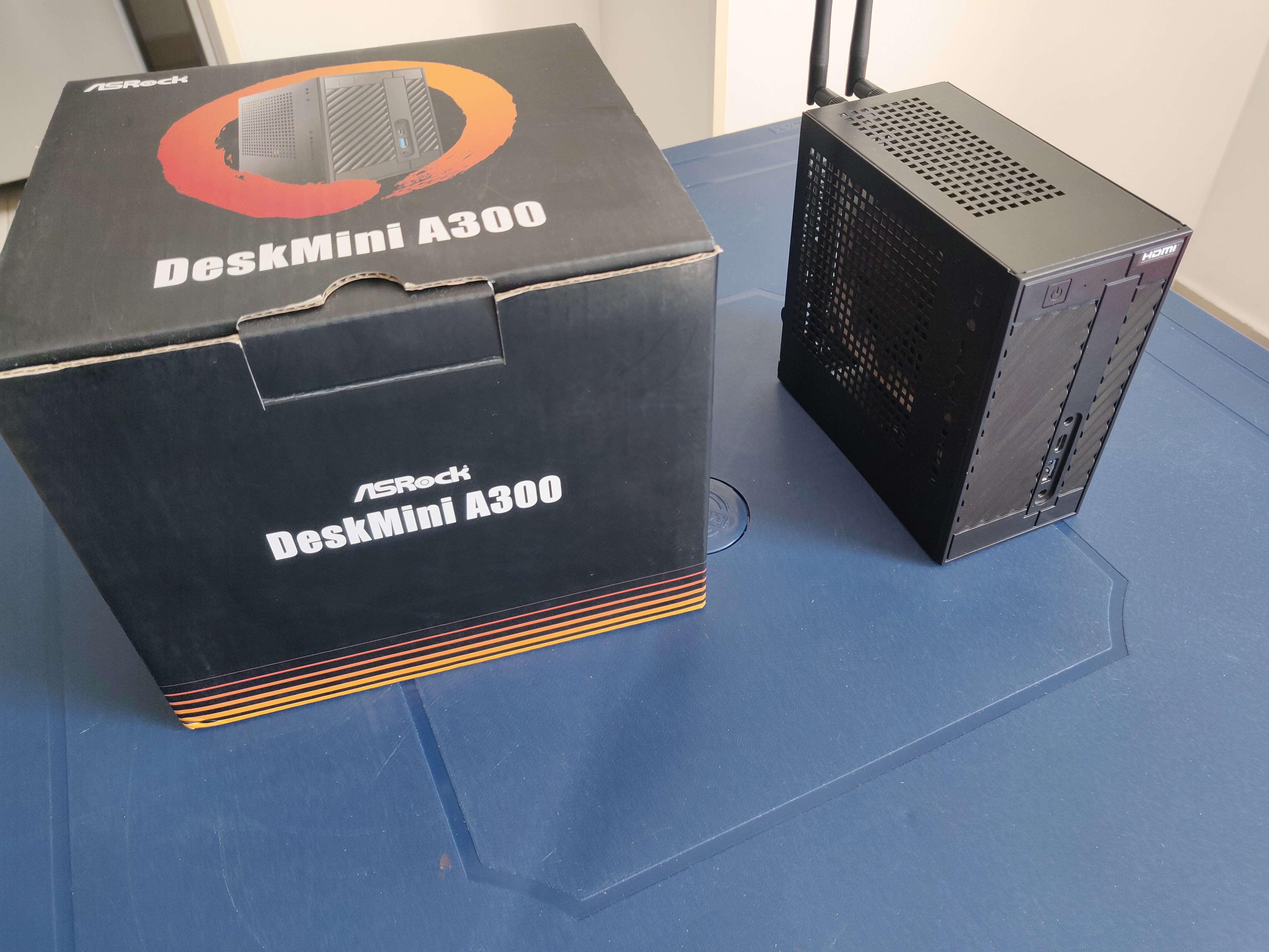 Vendo - CPU Micro ATX Deskmini A300w con RYZEN 5 3400g con Ram 8GB