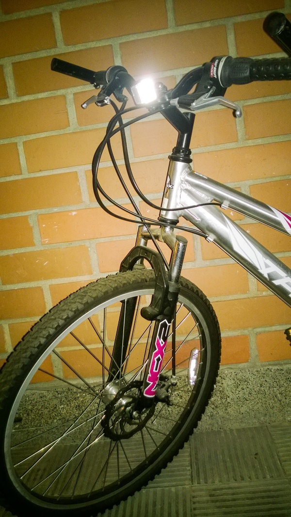 Vendo VENDO Bicicleta todo terreno especial para dama. Regalada